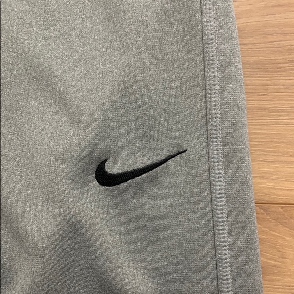 💨▪️Nike Therma-Fit Sweatpants (Sz M) - Picture 4 of 10